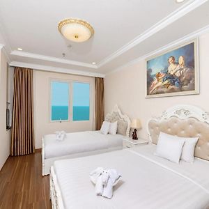 Deluxe Dreibettzimmer